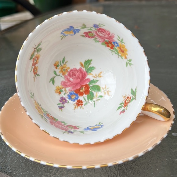 Vintage ROYAL CHELSEA English teacup and saucer. - Picture 9 of 9